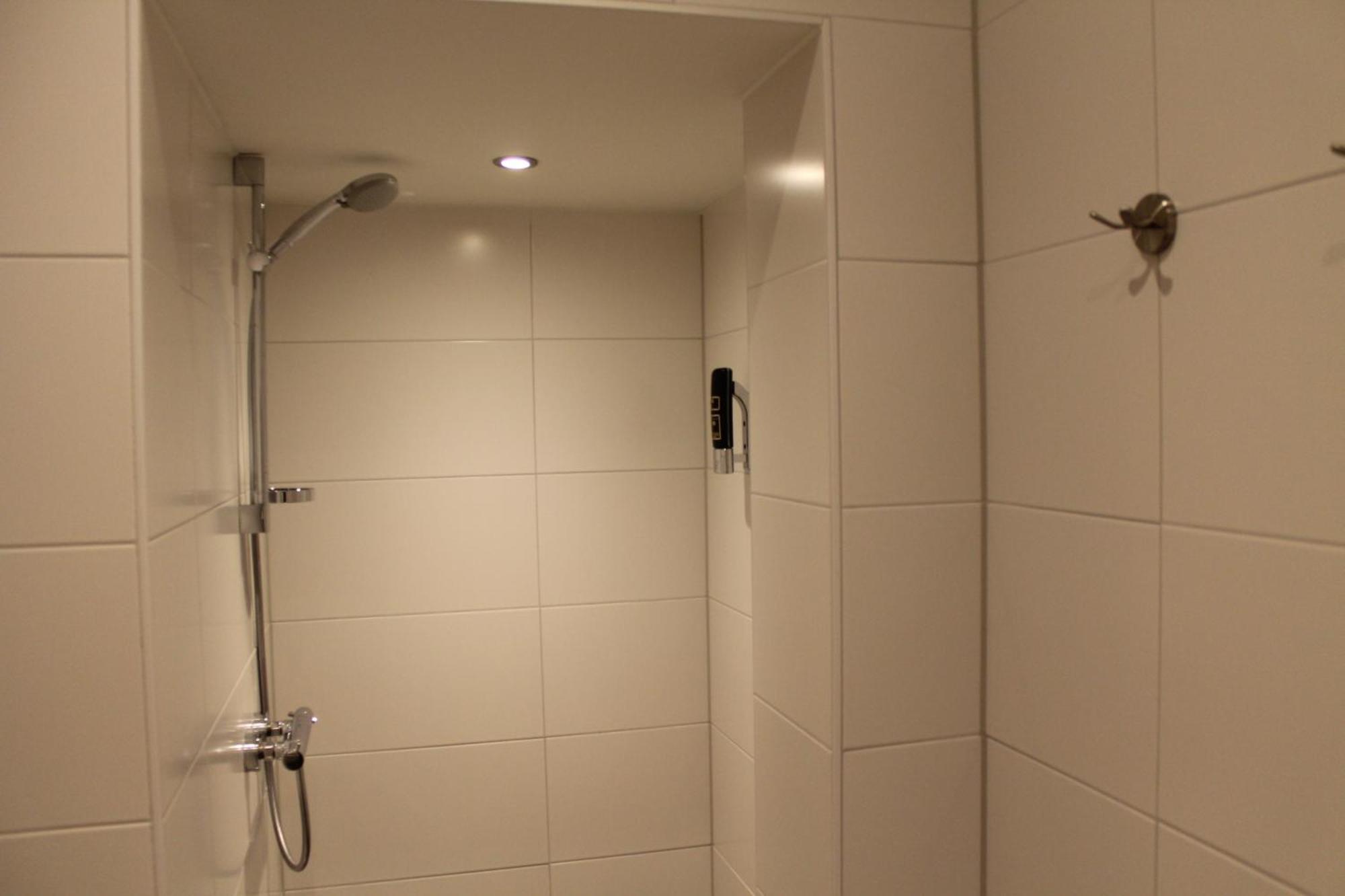 Family Room,688374612:JPEG